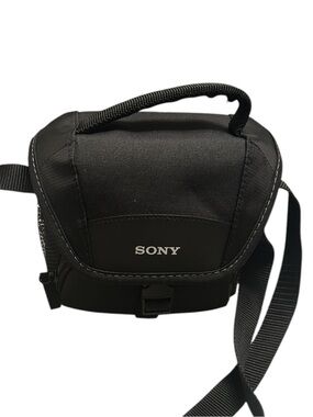 Sony LCS-U11 Soft Compact Carrying Case for Cyber-Shot Cameras Black